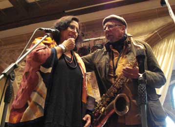 Η Μαρία Φαραντούρη συναντά τον Τσαρλς Λόιντ στο Ηρώδειο