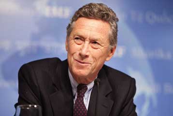 Η «υπερβολική» λιτότητα μπορεί να φρενάρει την ανάπτυξη, προειδοποιούν οικονομολόγοι