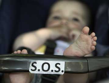 Προς απεργία προσανατολίζονται οι δημόσιοι υπάλληλοι στη Ρουμανία