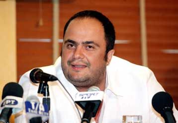 Ο Μαρινάκης εξέφρασε και εγγράφως το ενδιαφέρον του για τον Ολυμπιακό