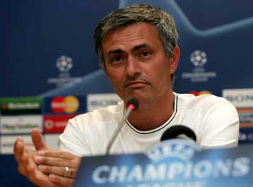 Ο Μουρίνιο κάνει σχέδια με τη Ρεάλ, η Ίντερ ζητάει 16 εκατ. ευρώ ως ρήτρα