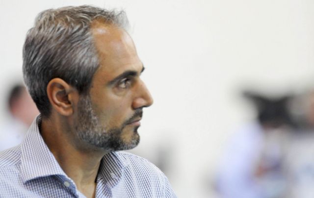 «Παίζουμε με την… φωτιά» τονίζει ο Καλμαζίδης παρά τη νίκη επί του «αιωνίου»