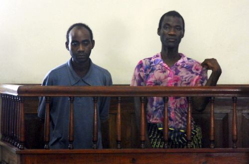 Προεδρική χάρη στους πρωταγωνιστές του πρώτου γκέι «γάμου» στο Μαλάουι