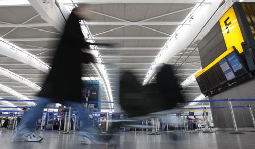 Πιθανόν να κλείσει λόγω τέφρας ο βρετανικός ενάεριος χώρος από την Κυριακή