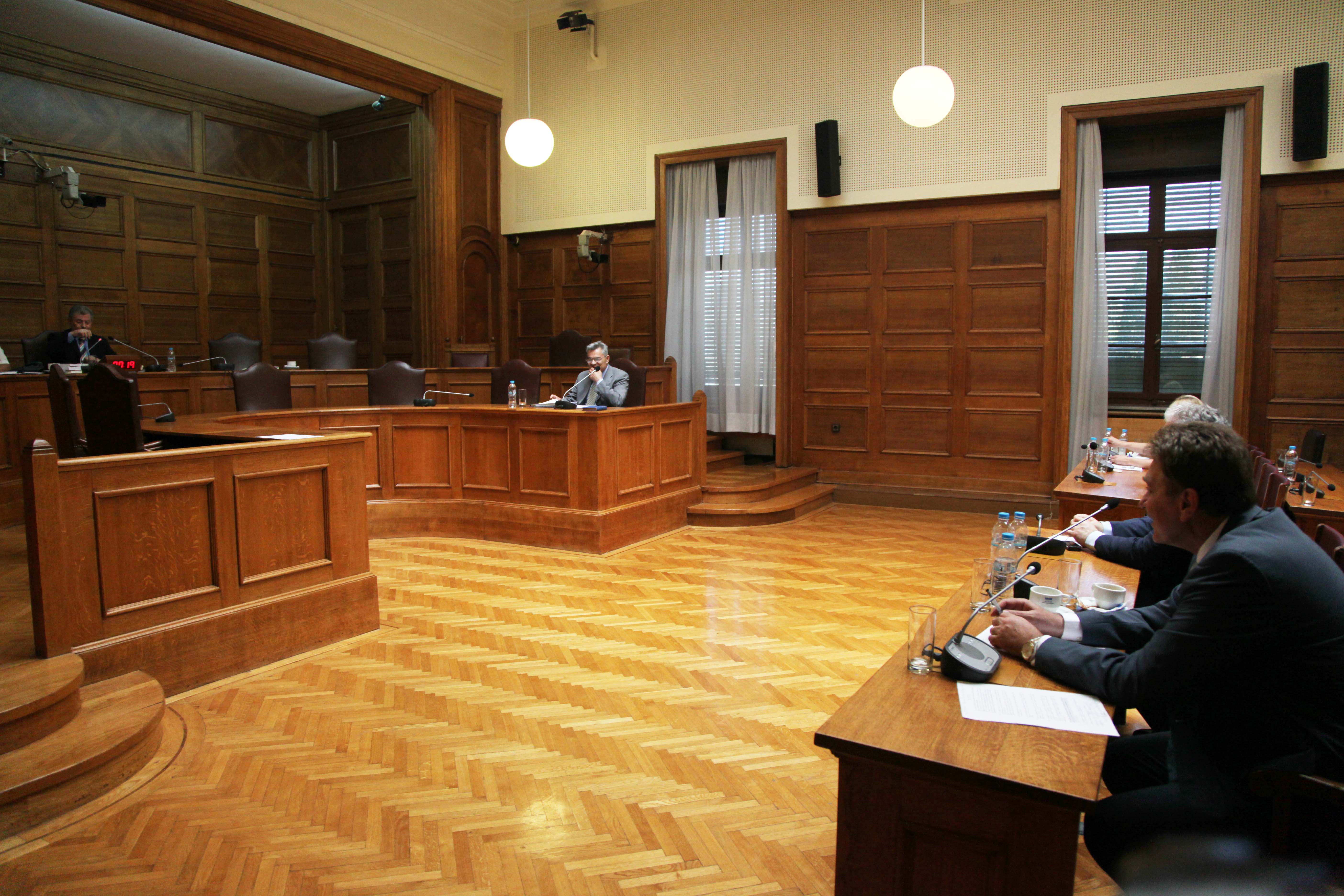 Στη σκιά της κατάθεσης Μαντέλη η συνεδρίαση της Εξεταστικής για τη Siemens