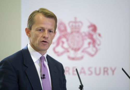 Παραιτήθηκε, λόγω προκλητικών «δαπανών», ο Βρετανός υφυπουργός Οικονομικών