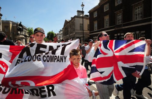 Αντιμουσουλμανικές διαμαρτυρίες φέρονται να ετοιμάζουν Βρετανοί ακροδεξιοί