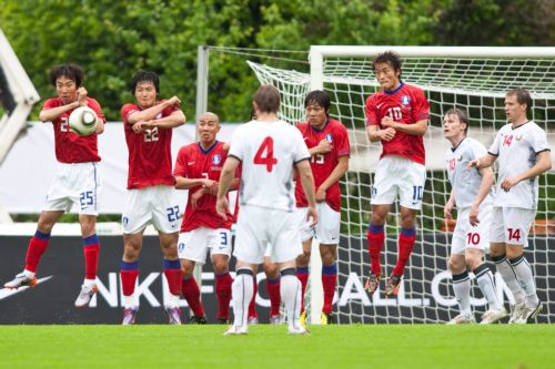 Ο Ρεχάγκελ είδε τη Νότια Κορέα να χάνει 1-0 από τη Λευκορωσία