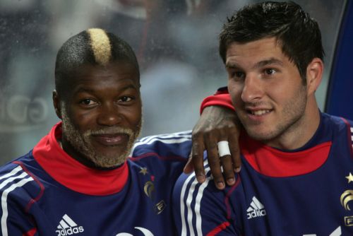 Από 300.000 ευρώ ο Τζιμπρίλ και η παρέα του αν το σηκώσουν