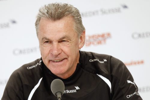 «Ο Ρεχάγκελ θα βρει την συνταγή» δήλωσε ο Χίτσφελντ