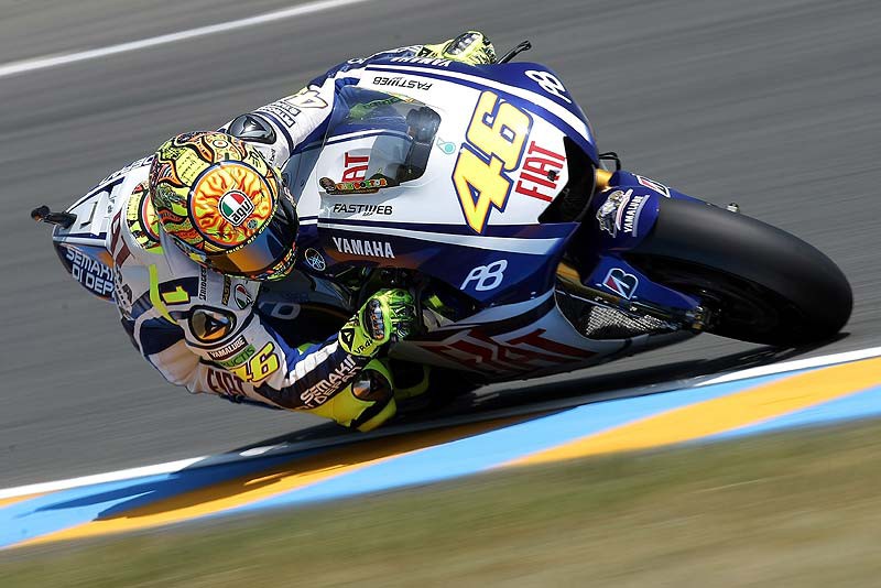 MotoGP Γαλλίας 2010: Pole του V. Rossi, κυριαρχία της Yamaha