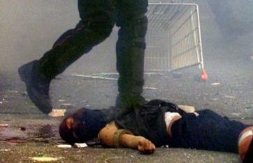 Καταδίκη ανώτερων αξιωματικών της αστυνομίας για τη βία στη Γένοβα το 2001