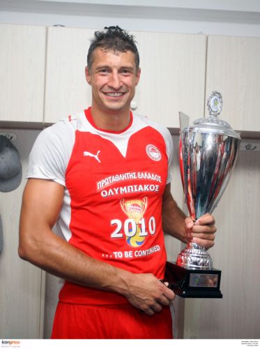 Ο Μίλκοβιτς ανέβηκε και στην κορυφή του Κατάρ