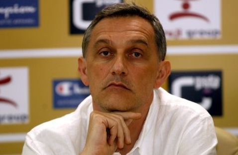 Παρελθόν από τον πάγκο της Εθνικής γυναικών αποτελεί ο Τζιοβάνι Καπράρα