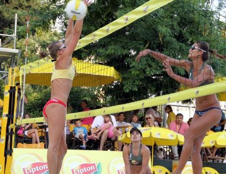 Ξενάκης/ Κοτσιλιάνος και Αρβανίτη / Τσιαρτσιάνη στον τελικό του Συντάγματος