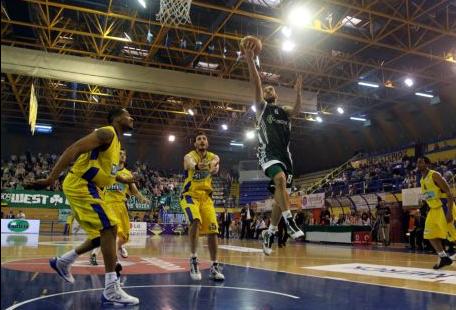 Παραιτήθηκαν Καραθάνος και Σκορδάκης από τη διοίκηση του Περιστερίου