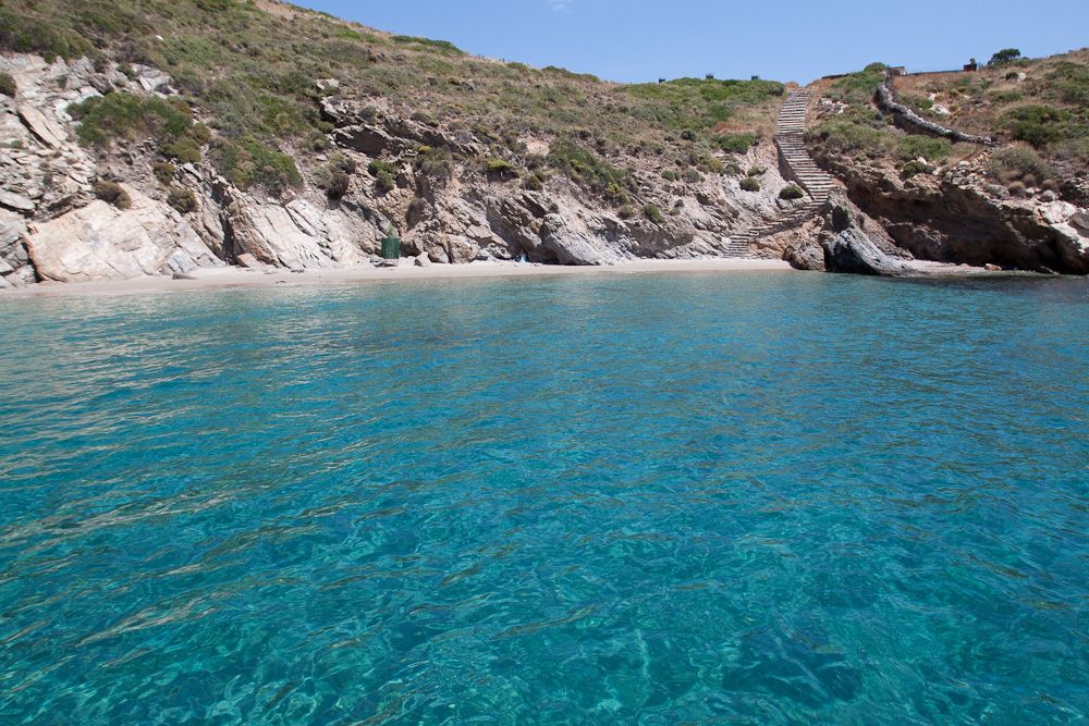 Φούρνοι, ένας φιλόξενος και γαλήνιος ψαρότοπος