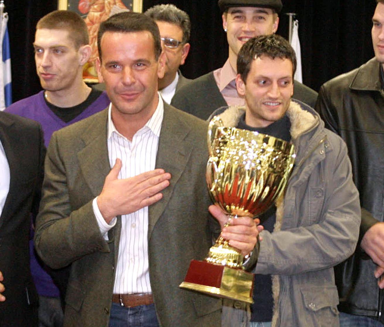 Παρά την έξοδο στην Ευρωλίγκα, ο Βωβός αποχωρεί από το Μαρούσι