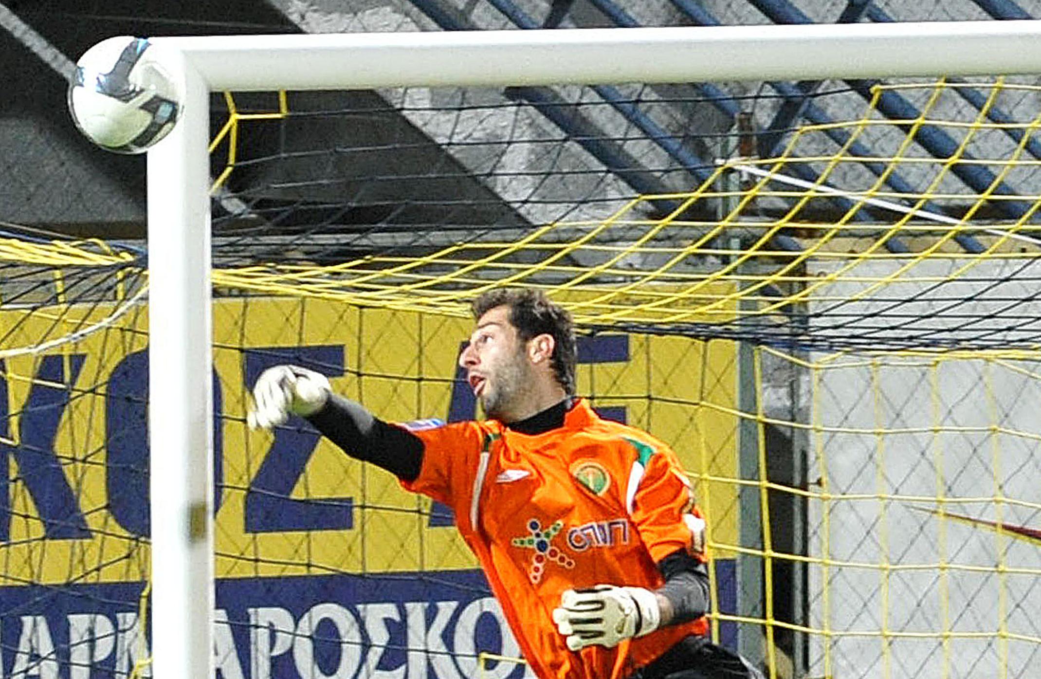 Στην Ξάνθη ο Βρονταράς, επόμενος στόχος ο Αραμπατζής του ΠΑΟΚ