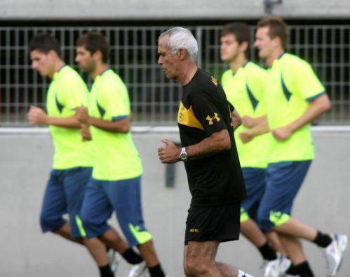 Χαμηλοί τόνοι και αισιοδοξία στην «πρώτη» του Αρη