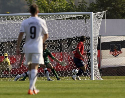 Νίκη της Χιλής επί της Νέας Ζηλανδίας πριν την πρεμιέρα του Μουντιάλ
