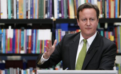 «Ανυπέρβλητες» χαρακτηρίζει η Fitch τις δημοσιονομικές προκλήσεις της Βρετανίας