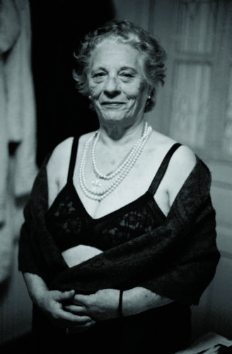 Με δύο εκθέσεις συνεχίζεται η PhotoBiennale 2010