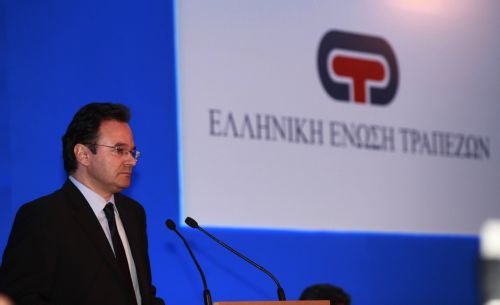 Προτροπή του υπουργού Οικονομικών προς τις τράπεζες για «μεγάλες κινήσεις»