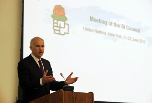 Σε τροχιά οικονομικής εξυγίανσης η Ελλάδα, τόνισε ο Γ.Παπανδρέου