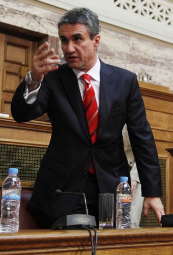 Πρόσκληση Λοβέρδου στους κοινωνικους εταίρους για συμφωνία στο θέμα της διαιτησίας