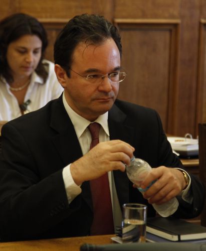 Απάντηση στο «πού πάνε τα λεφτά του κόσμου» το ν/σ για δημοσιονομική ευθύνη, λέει ο ΥΠΟΙΚ