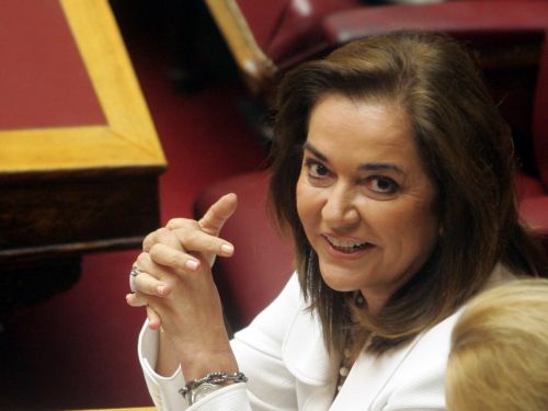 Οξύτατη απάντηση Μπακογιάννη στις δηλώσεις Σαμαρά περί εξαπτέρυγων