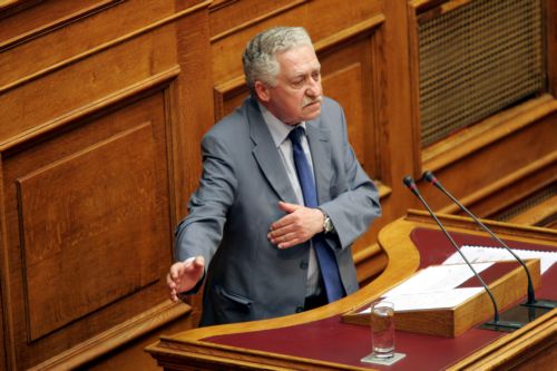 Την ίδρυση της Ανανεωτικής Δημοκρατικής Αριστεράς ανακοίνωσε ο Φ.Κουβέλης