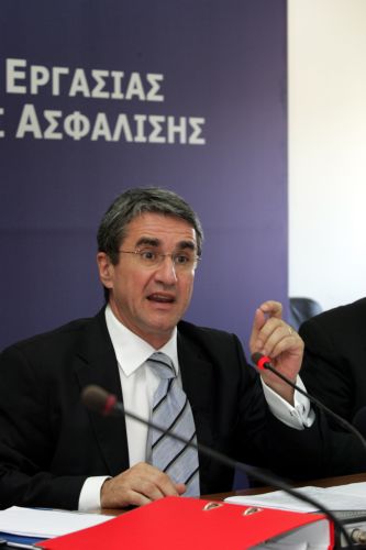 Με εισοδηματικά κριτήρια θα χορηγείται η βασική σύνταξη