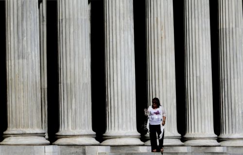 Δυσμενέστερα και των εκτιμήσεων τα οικονομικά αποτελέσματα στη βιομηχανία το 2009