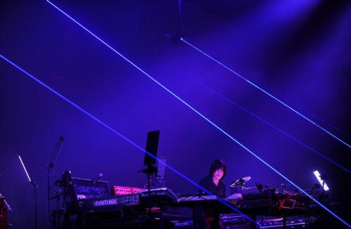 Ζαν Μισέλ Ζαρ και Ριάνα «αποβιβάζονται» στο Φάληρο