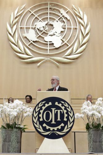 Ο αγώνας για δραστική μείωση ελλειμμάτων μπορεί να πλήξει την απασχόληση, λέει ο ILO