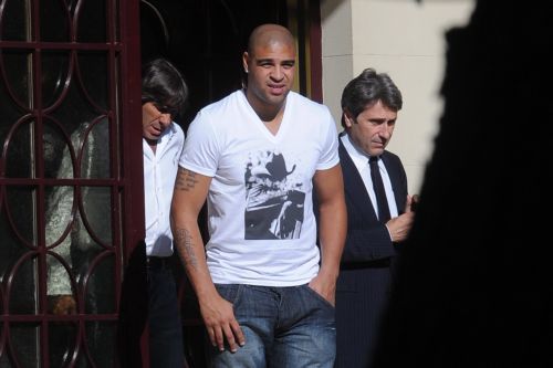 Τριετές συμβόλαιο με τη Ρόμα υπέγραψε ο Αντριάνο