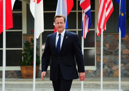 Βρετανική απόσυρση από το Αφγανιστάν εντός πενταετίας θέλει ο Κάμερον