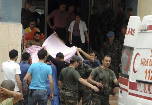 Δέκα Τούρκοι στρατιώτες νεκροί σε συγκρούσεις με Κούρδους αντάρτες