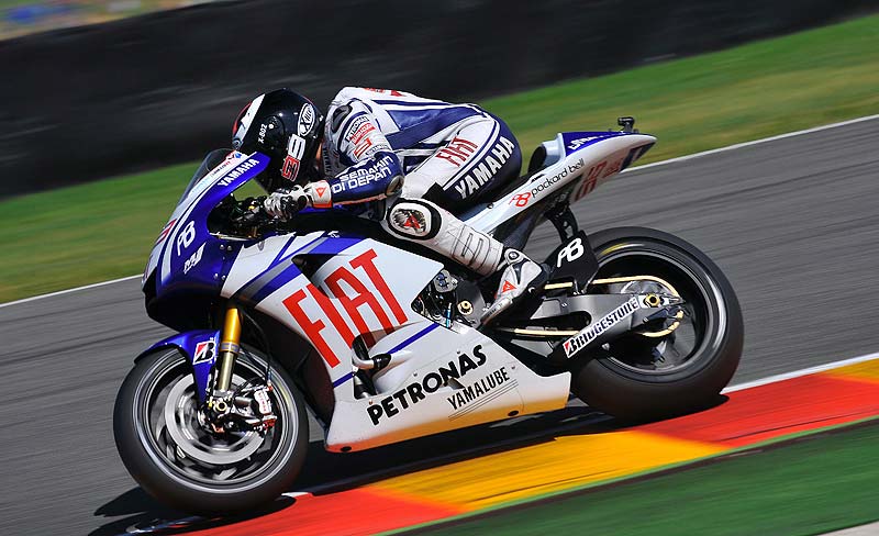 MotoGP Βρετανίας 2010: Pole του J. Lorenzo, ατύχημα του D. Pedrosa