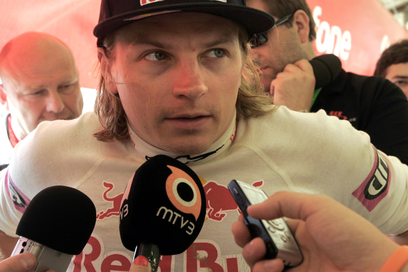 Rally della Lanterna: Ο K. Raikkonen δεύτερος, πίσω από τον S. Ogier