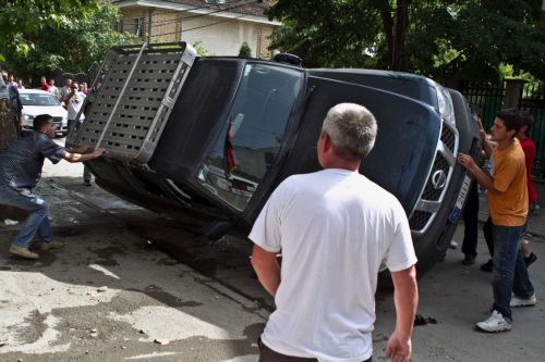 Επεισόδια μεταξύ οπαδών εθνικιστικού κόμματος και αστυνομίας στο Κόσοβο