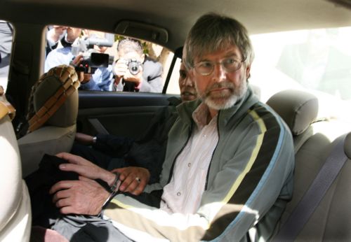 Mνημόνιο «κατανόησης» υπέγραψαν Ελβετία και Λιβύη