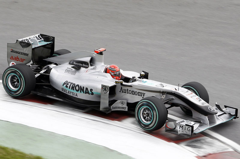 Ross Brawn: «Η Mercedes GP θα μπει στη μάχη του τίτλου»