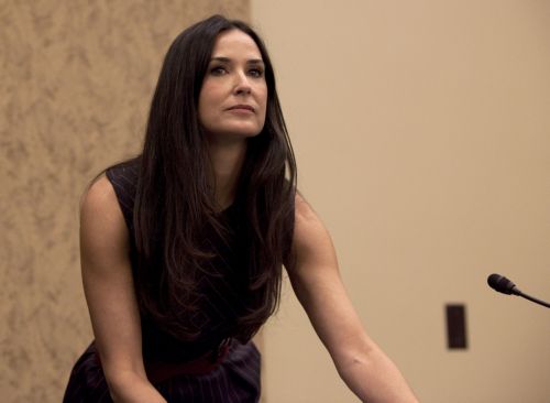 Την αυτοβιογραφία της ετοιμάζει η Ντέμι Μουρ