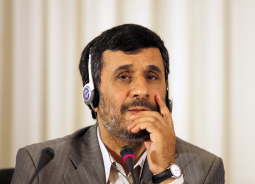 Με νέες, «σκληρές» κυρώσεις έρχεται αντιμέτωπο το Ιράν