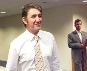 Εκπρόθεσμη υποψηφιότητα για την προεδρία του ΕΣΑΚΕ από Παπακαλιάτη