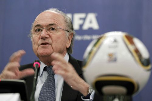 «Σήμα αφύπνισης τα επεισόδια» λέει ο Μπλάτερ