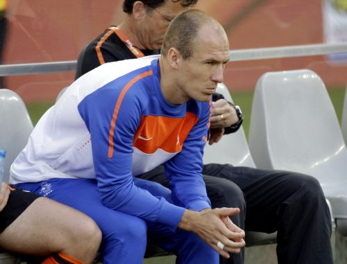 Ντεμπούτο του Ρόμπεν στο Μουντιάλ την Πέμπτη